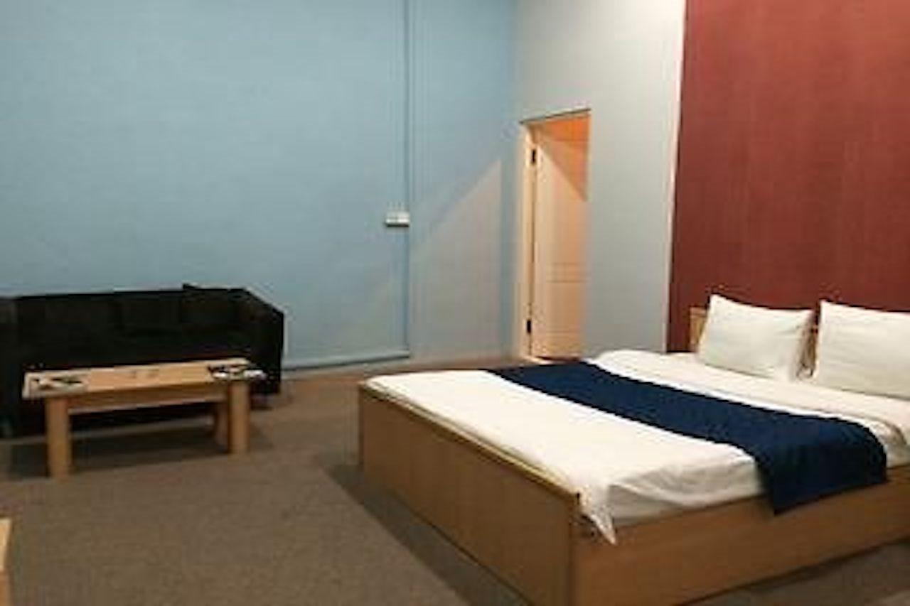 Balion Hotel Баку Экстерьер фото